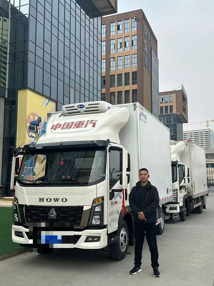陕U525Q* 在跑车辆